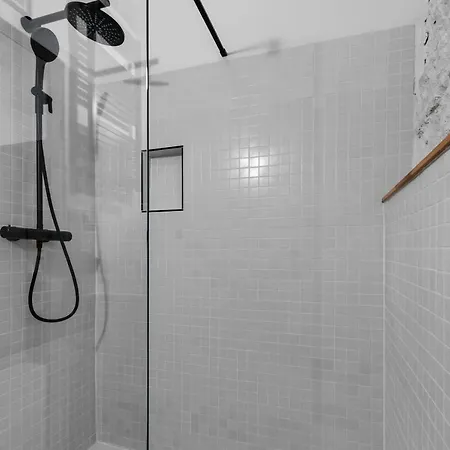 Charming In Centre /w Ac *