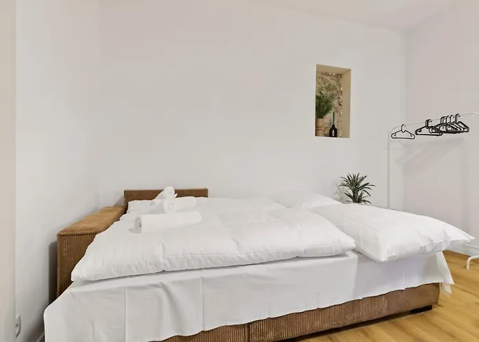 Lägenhet Charming In Centre /w Ac