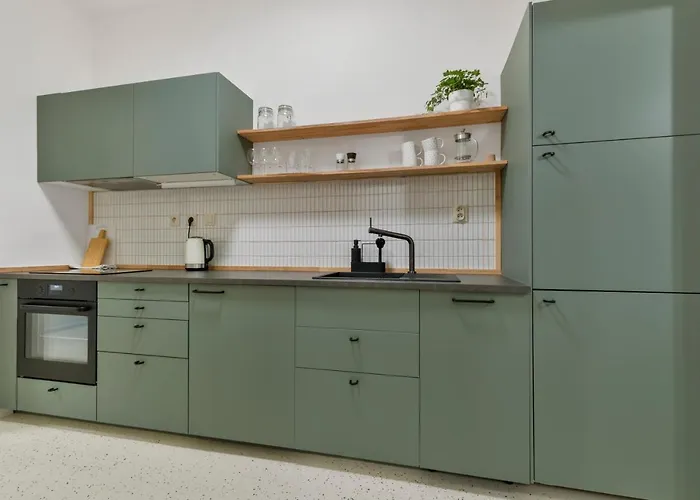 Charming In Centre /w Ac Bratysława