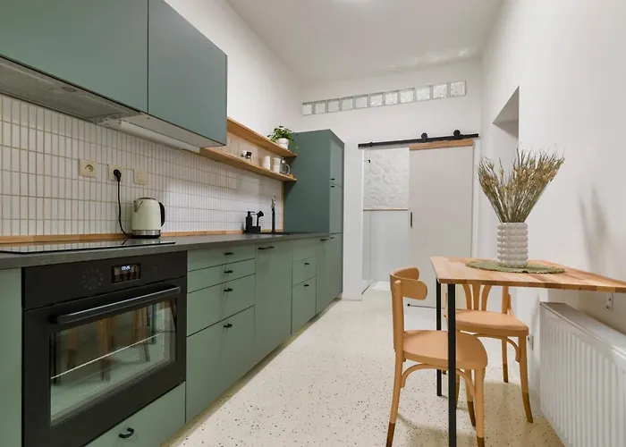 Charming In Centre /w Ac